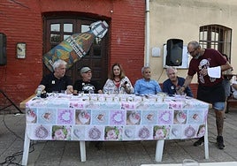 Así vivió Villalán de Campos su primer día internacional de la gaseosa