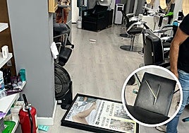 Estado en el que quedó la peluquería Galindo de la avenida de Segovia tras el robo. En el círculo, uno de los sillones rajados.