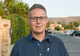 Rubén García, alcalde de Torrecaballeros
