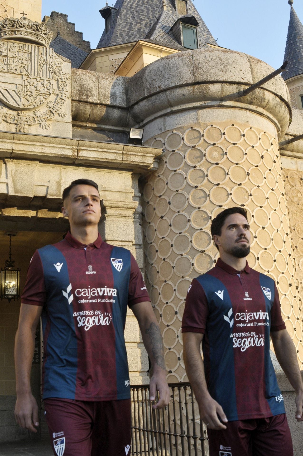 Fotos de la nueva camiseta de la Gimnástica Segoviana