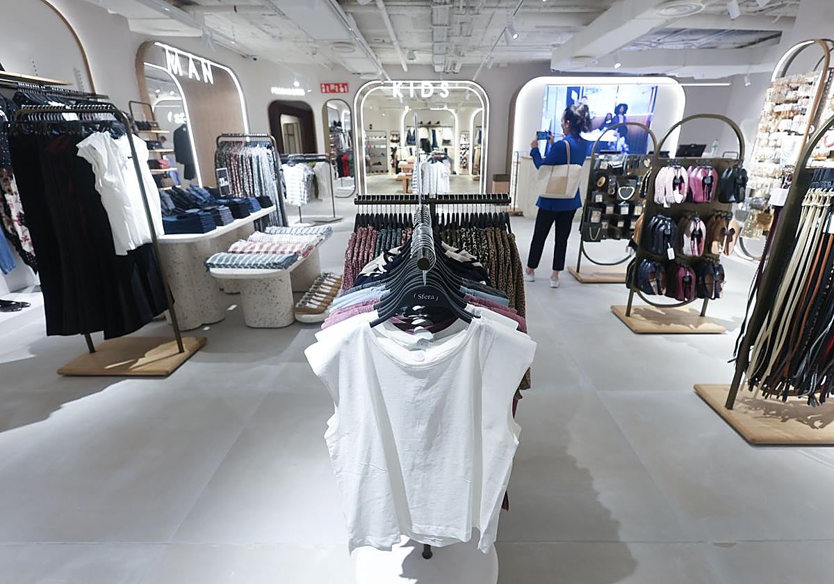 Así es la tienda remodelada de Sfera en la calle Santiago