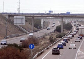 Carretera A-6 a la altura de Medina del Campo.