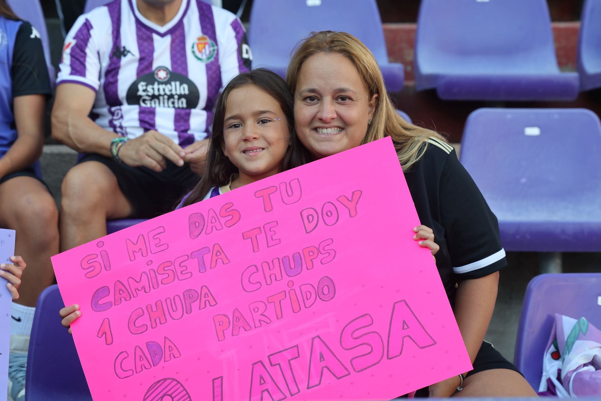 Búscate en la grada del Real Valladolid (1/4)