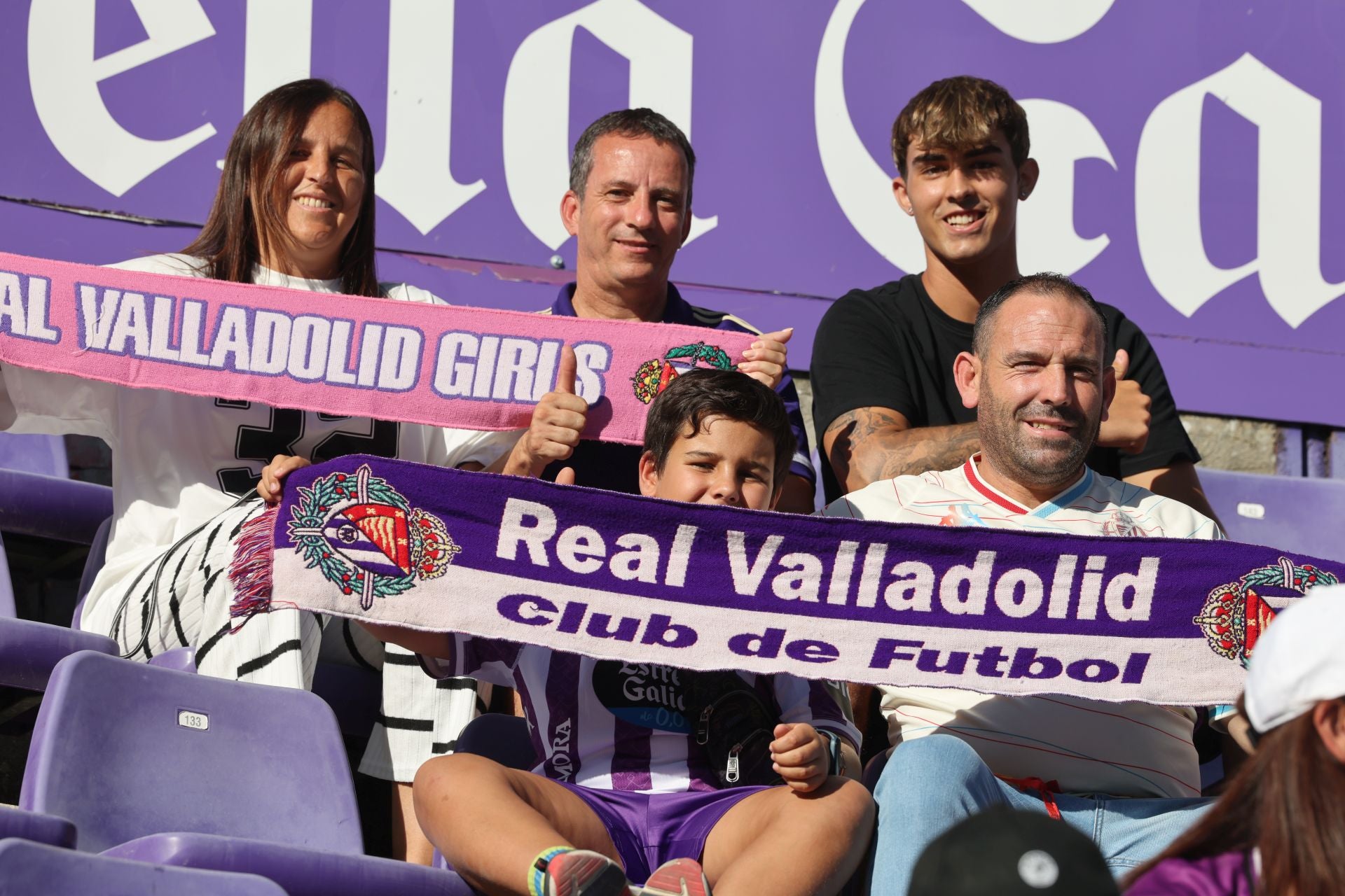 Búscate en la grada del Real Valladolid (2/4)