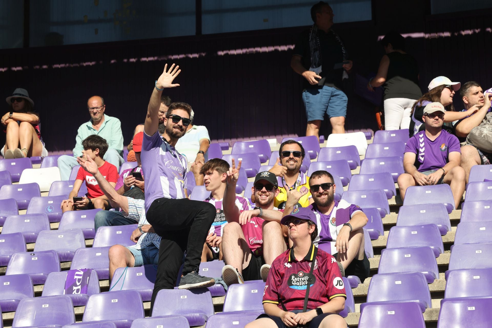 Búscate en la grada del Real Valladolid (2/4)