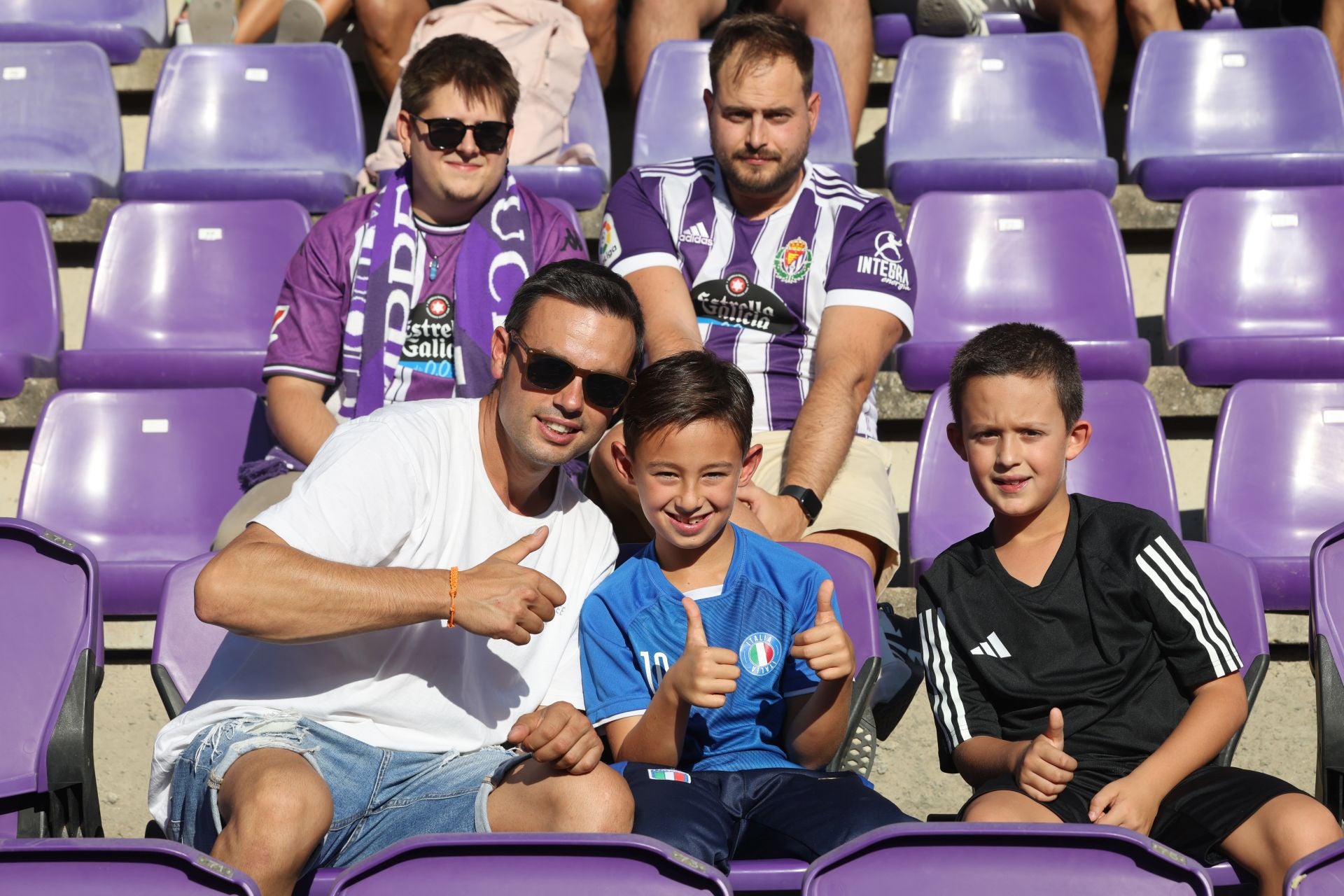 Búscate en la grada del Real Valladolid (3/4)