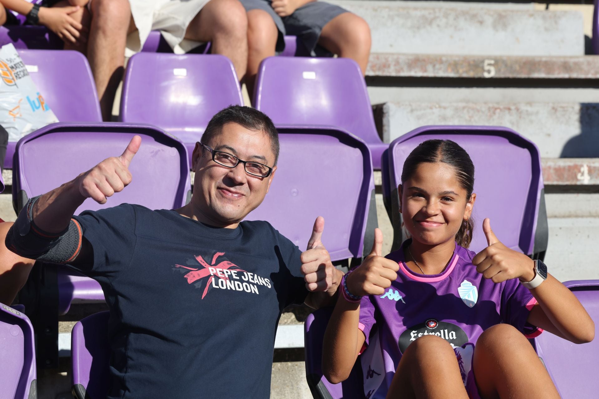 Búscate en la grada del Real Valladolid (2/4)