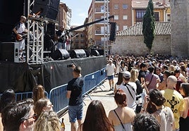 Actuación de El niño de la hipoteca en San Miguel.