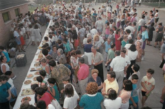 Concurso de tortillas celebrado en las fiestas de la localidad.