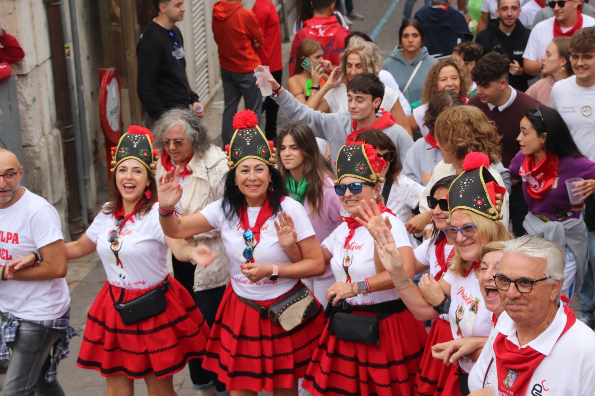 Fotos del ambiente en Cuéllar durante el primero de sus encierros