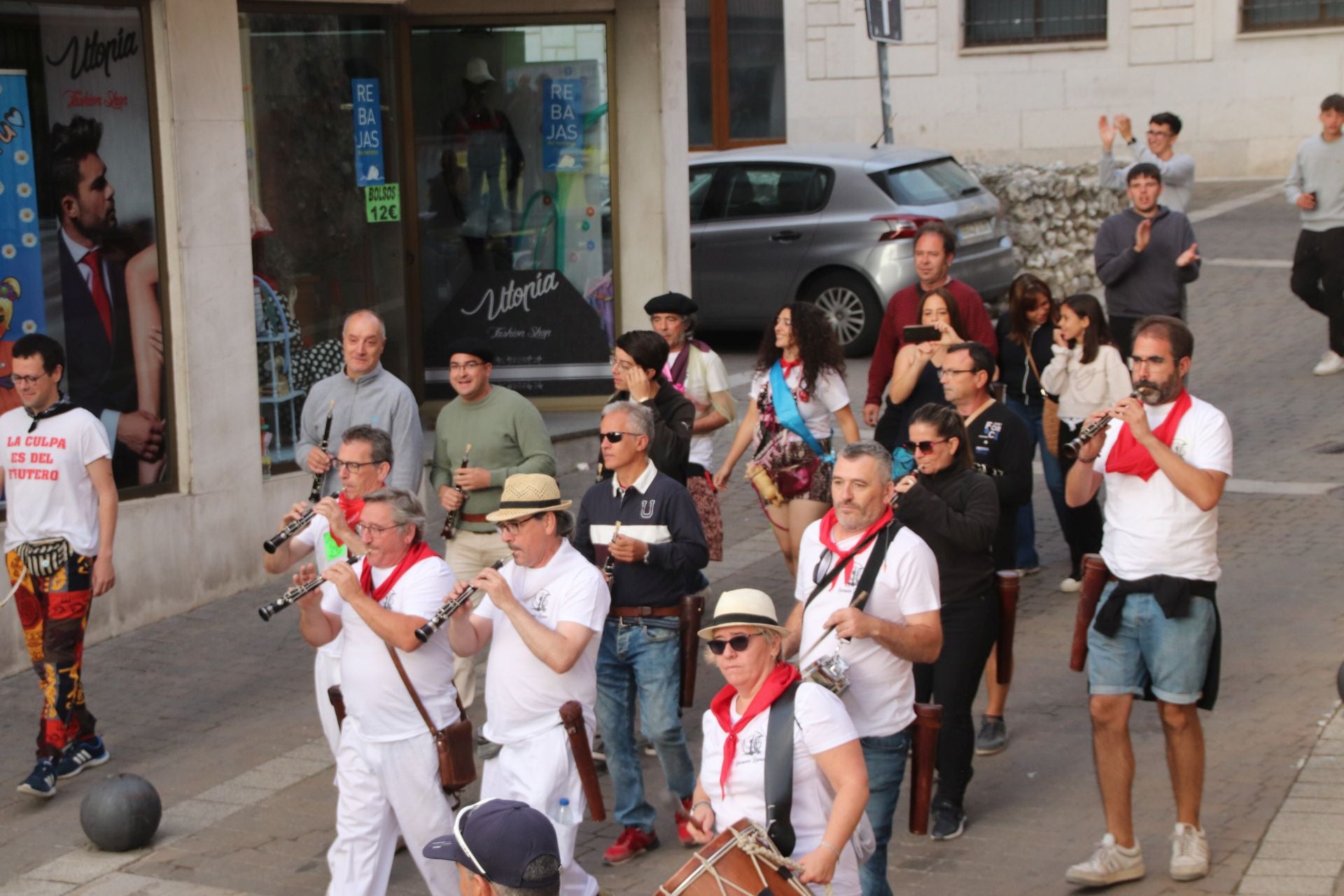 Fotos del ambiente en Cuéllar durante el primero de sus encierros
