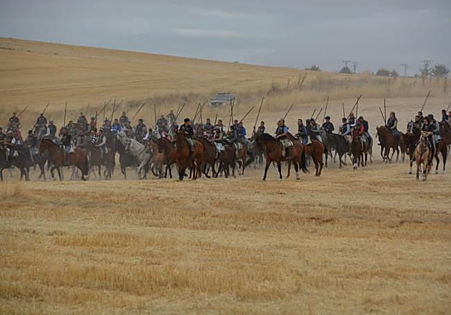 Fotos del primer encierro de Cuéllar en su tramo por el campo.