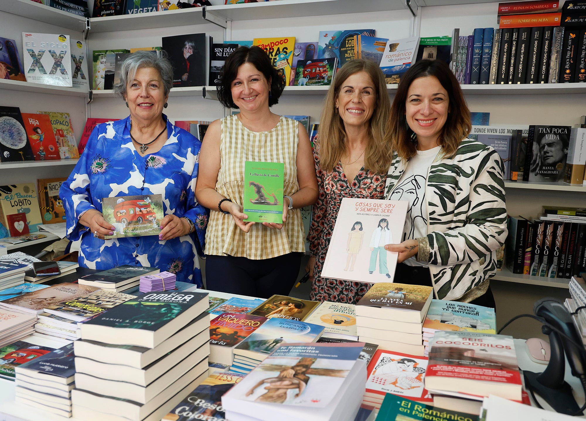 La Feria del Libro llena el Salón de literatura e historias