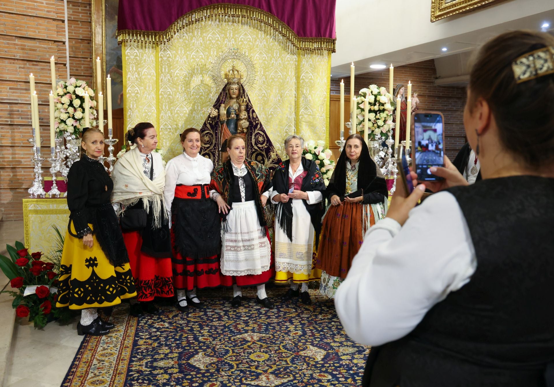 Ofrenda floral y misa en honor a la Virgen de San Lorenzo, patrona de Valladolid