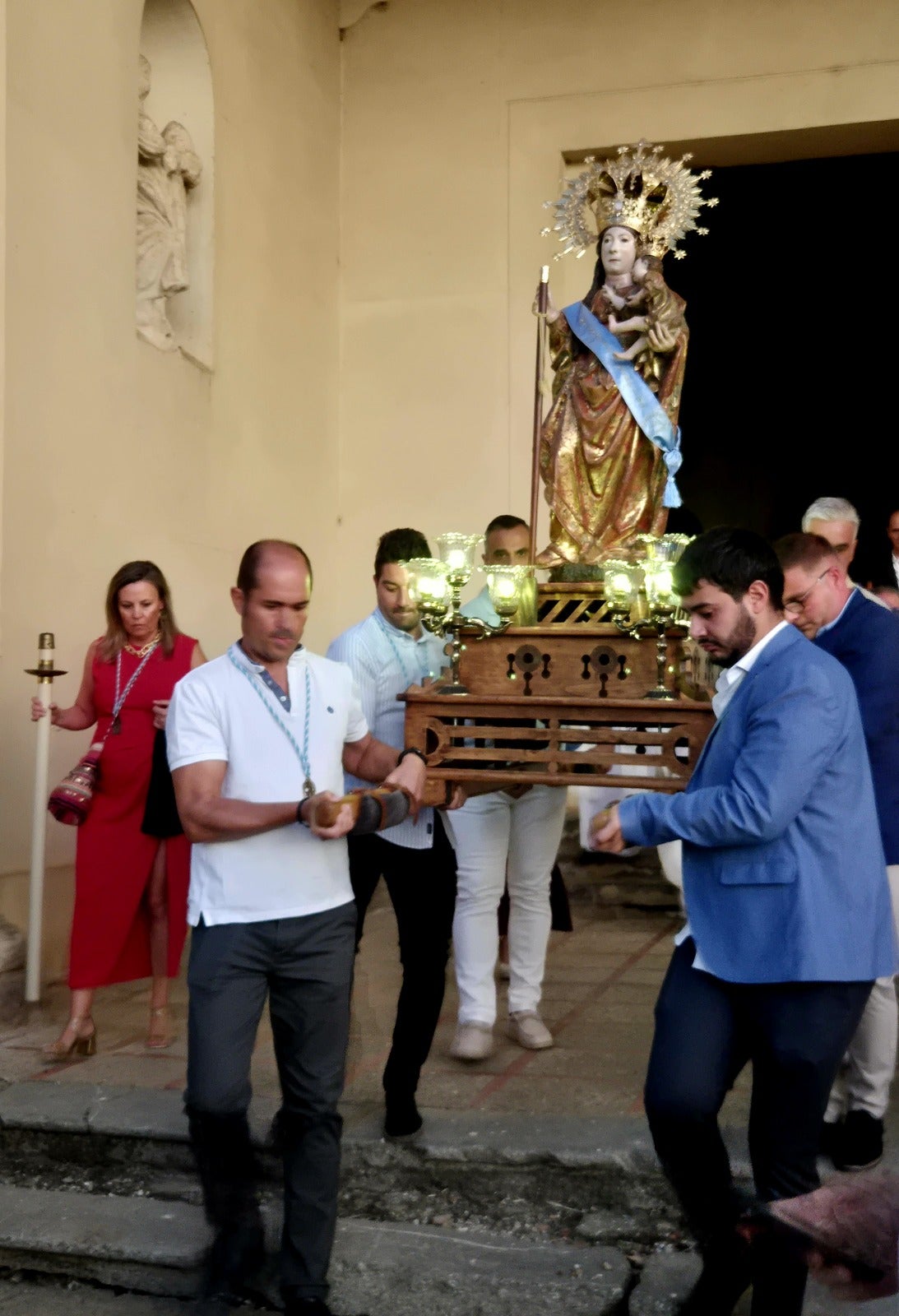 Así fue la emotiva proclamación de la Virgen de Fuentes como alcaldesa perpetua de Villalón de Campos
