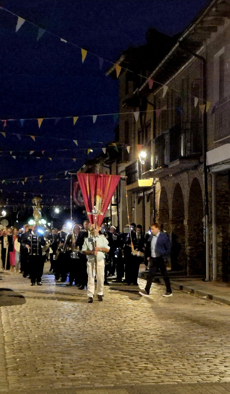 Así fue la emotiva proclamación de la Virgen de Fuentes como alcaldesa perpetua de Villalón de Campos