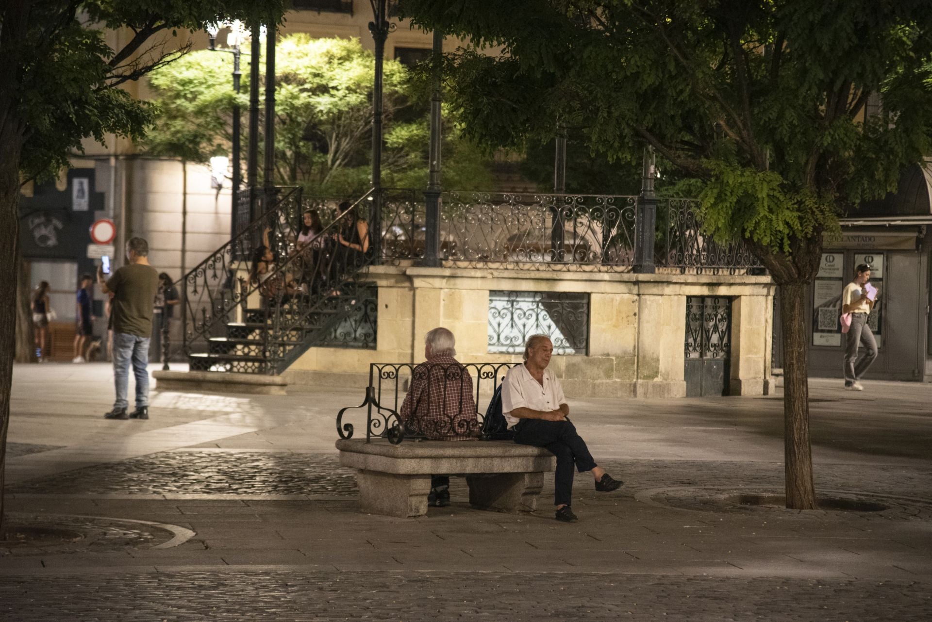 Una noche tropical del pasado mes de agosto en la Plaza Mayor de Segovia.