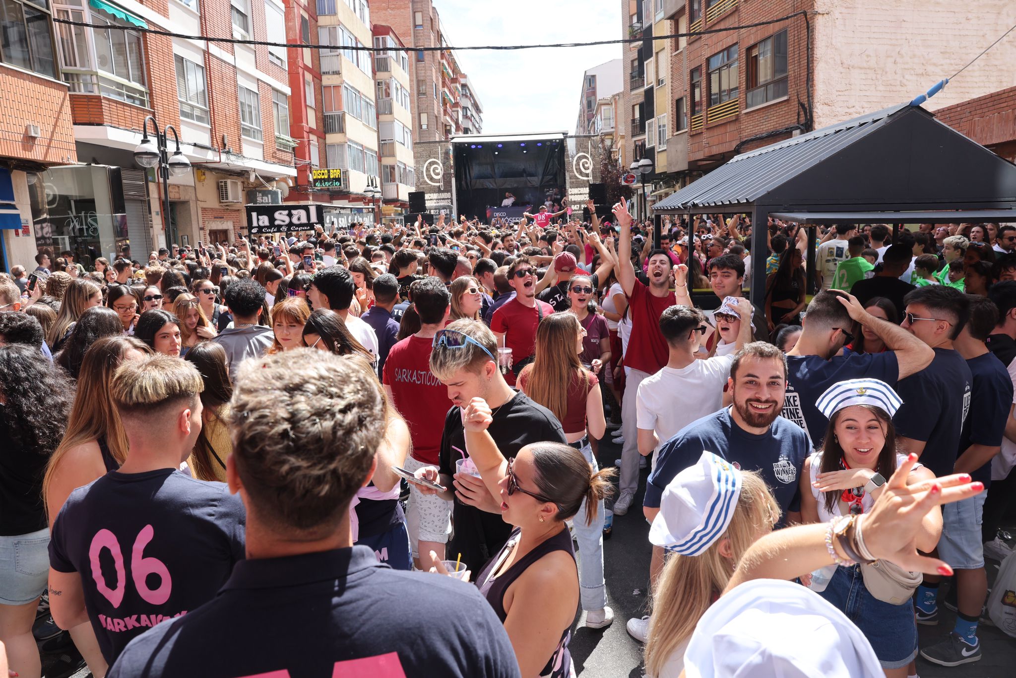 Las imágenes de la colocación de la bandera en Medina del Campo