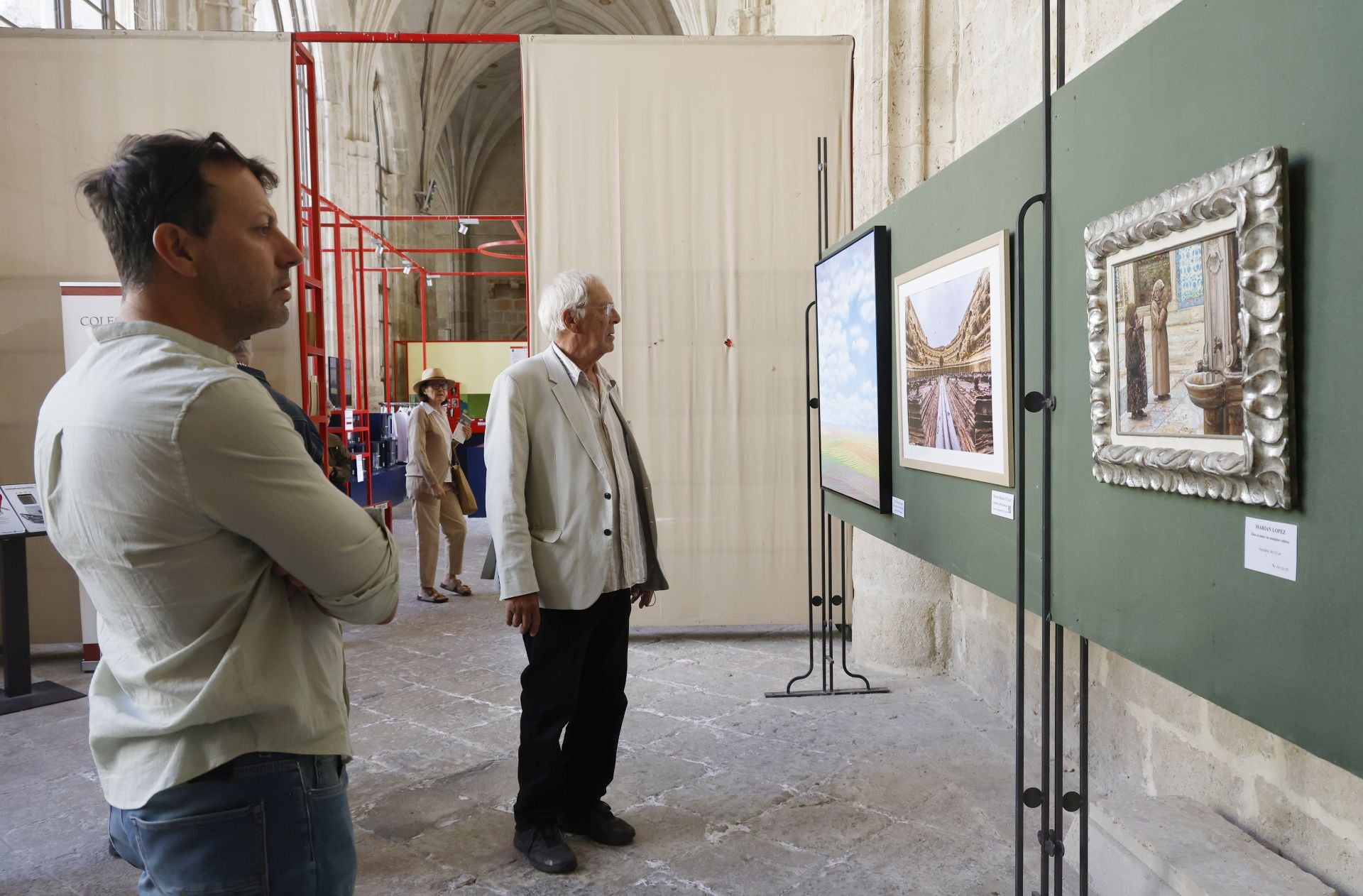 Así es la muestra &#039;Bourges&amp;Palencia 2025&#039; de Thieldon en el claustro de la Catedral