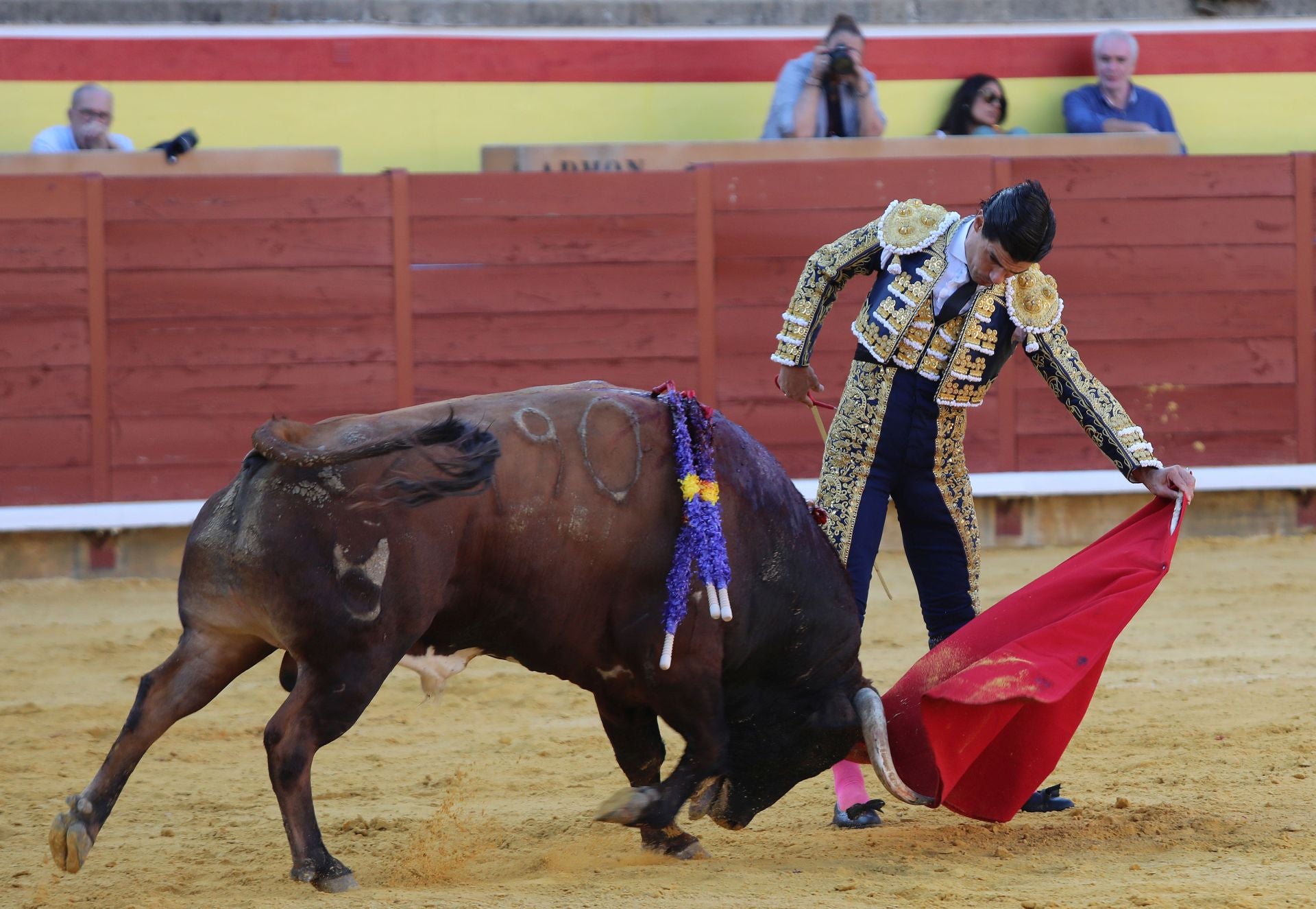 Así fue la corrida de Castella, Manzanares y Aguado en Palencia