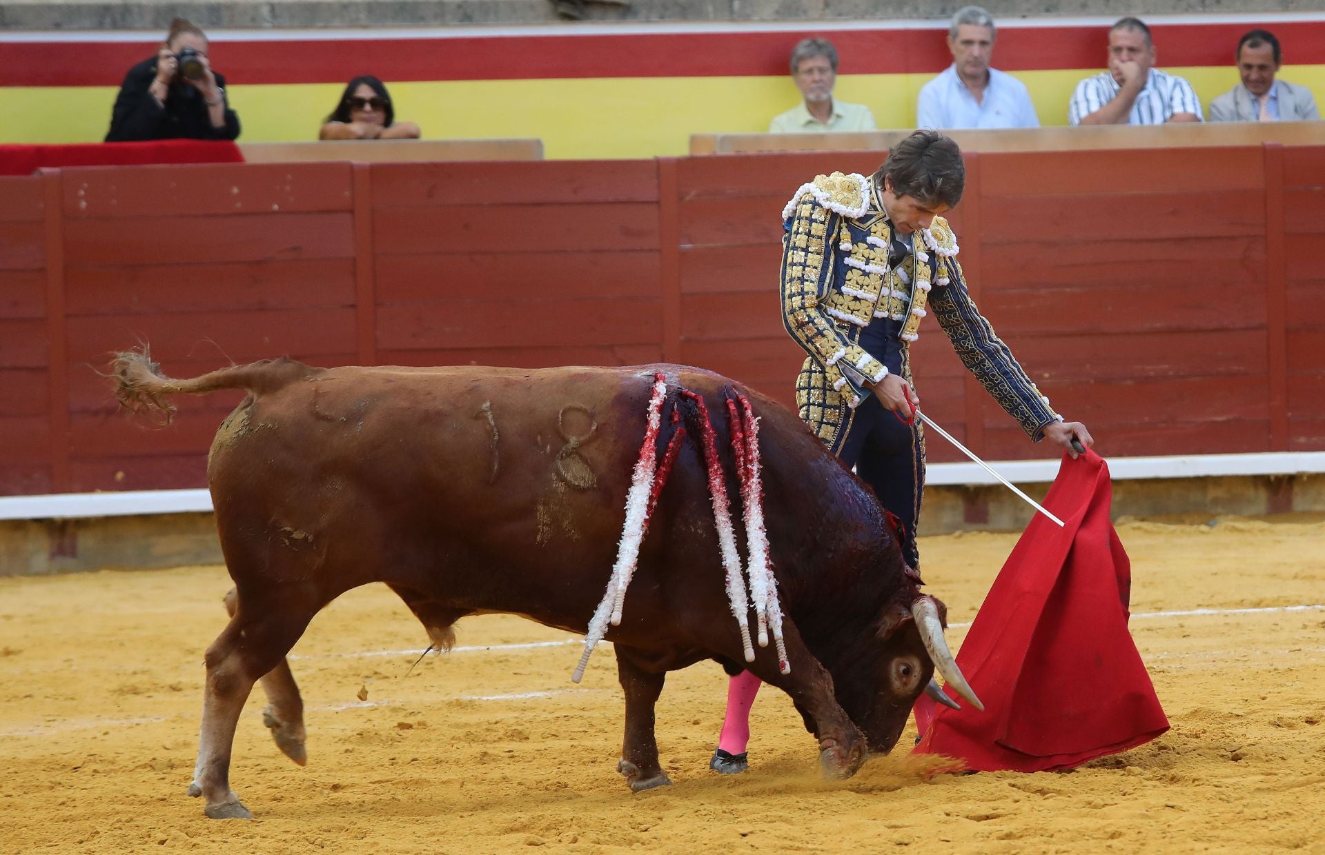 Así fue la corrida de Castella, Manzanares y Aguado en Palencia