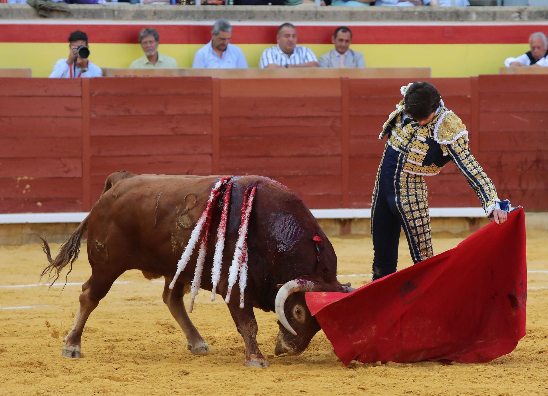Así fue la corrida de Castella, Manzanares y Aguado en Palencia