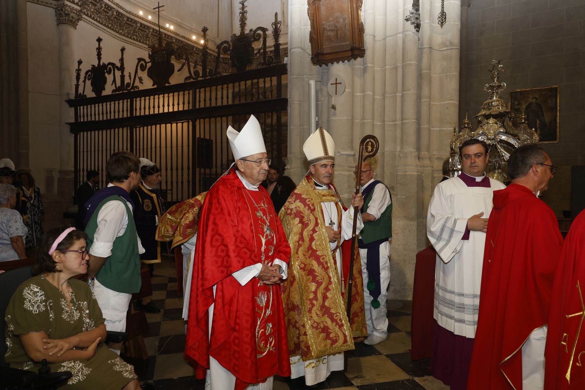 La Catedral de Palencia, a rebosar en la misa por San Antolín