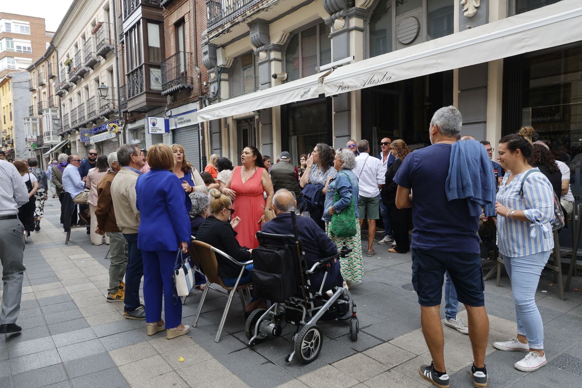 Los palentinos llenan las calles por San Antolín
