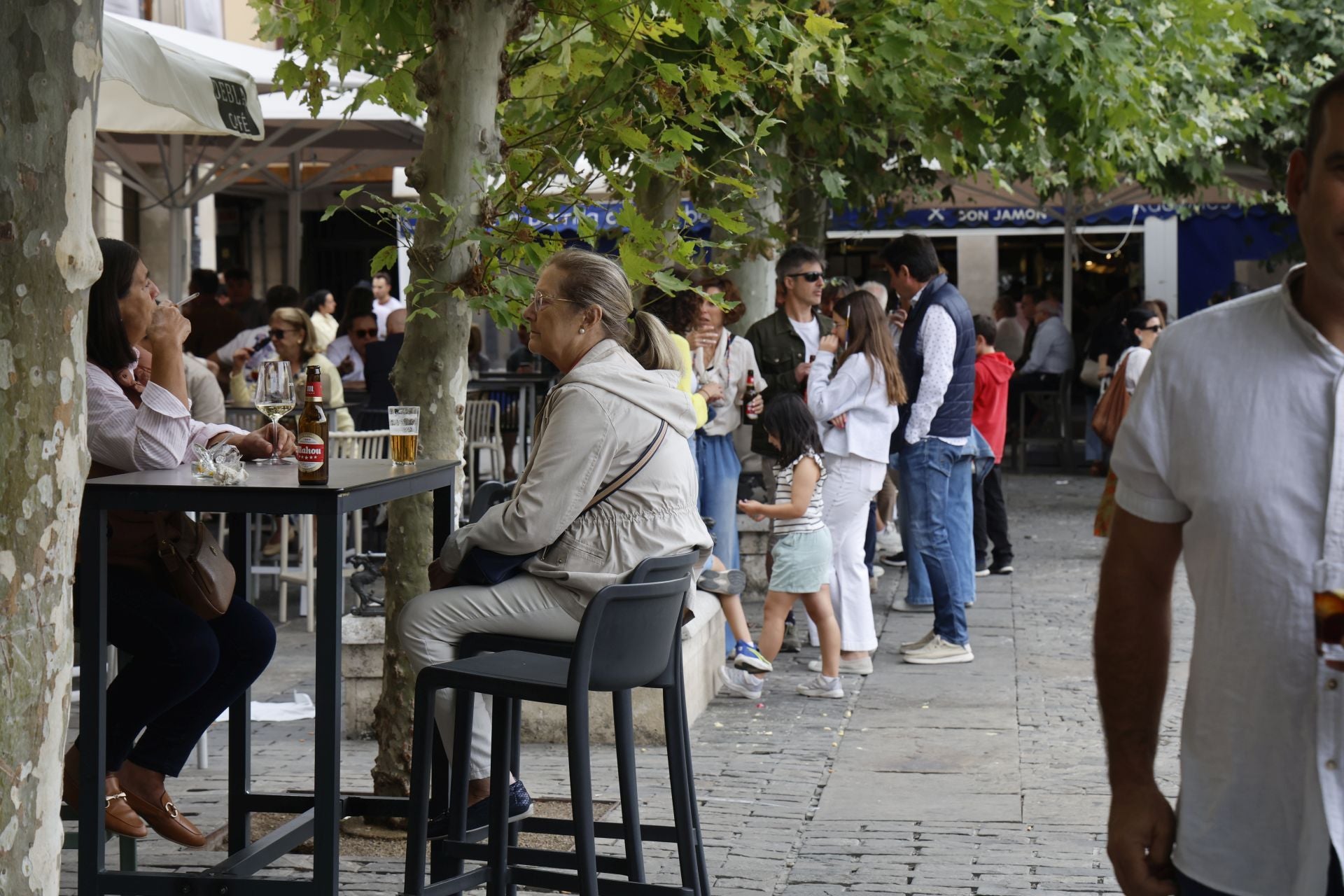 Los palentinos llenan las calles por San Antolín
