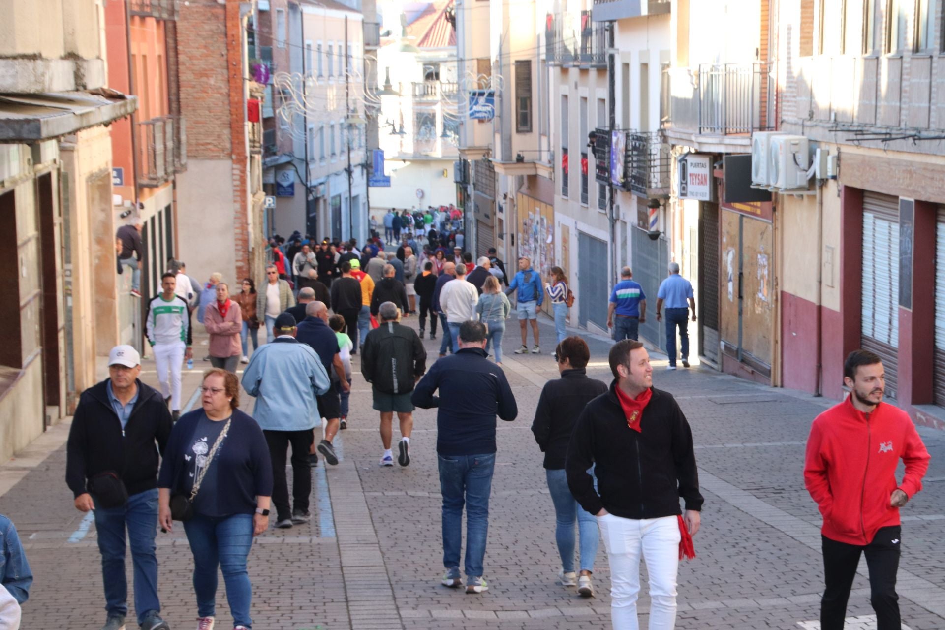 Fotos del ambiente en el cuarto encierro de Cuéllar