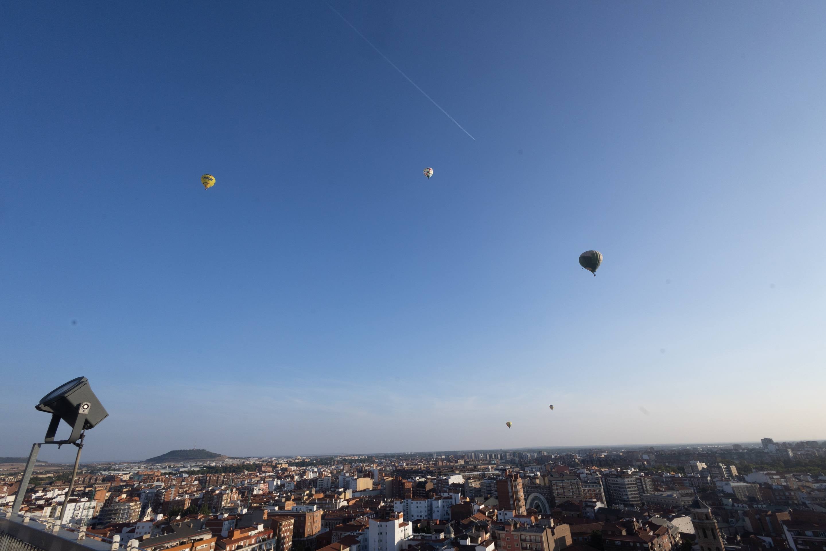 Las imágenes de los globos aerostáticos en el cielo de Valladolid
