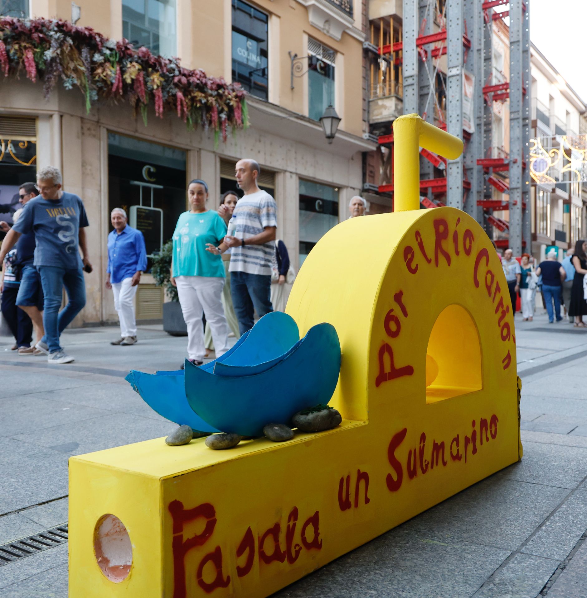 Concurso de las esculturas con forma de P