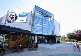 Fachada del centro comercial Vallsur.