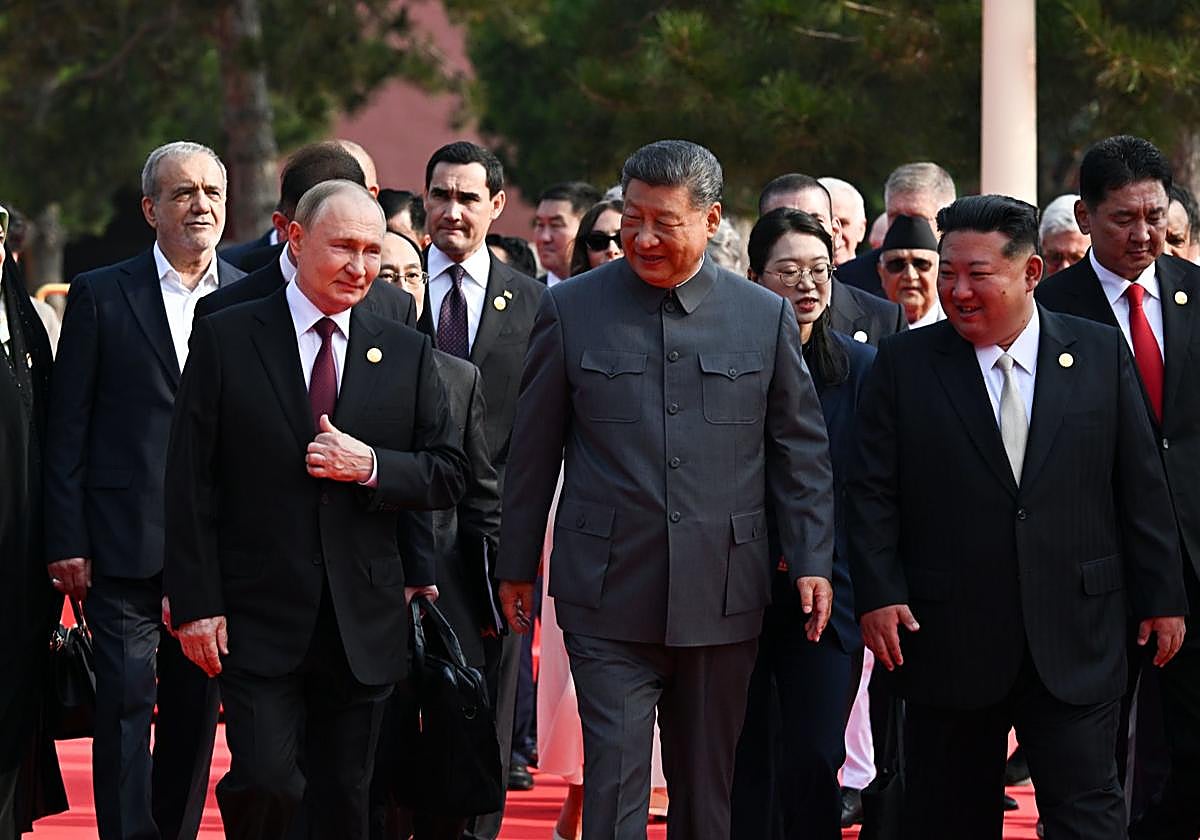 Vladímir Putin, Xi Jinping y Kim Jong-un, durante su encuentro en Pekín.