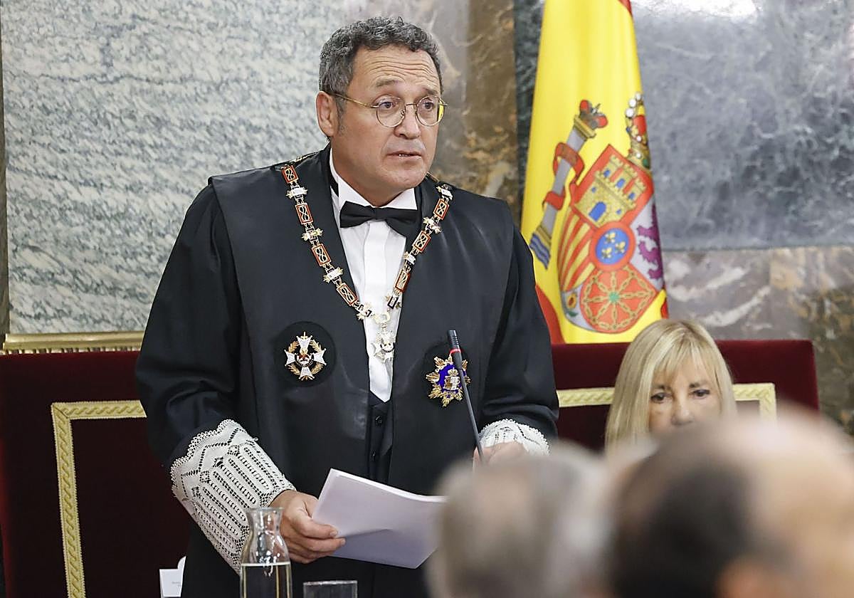 El fiscal general durante la lectura de su discurso en la apertura del año judicial.