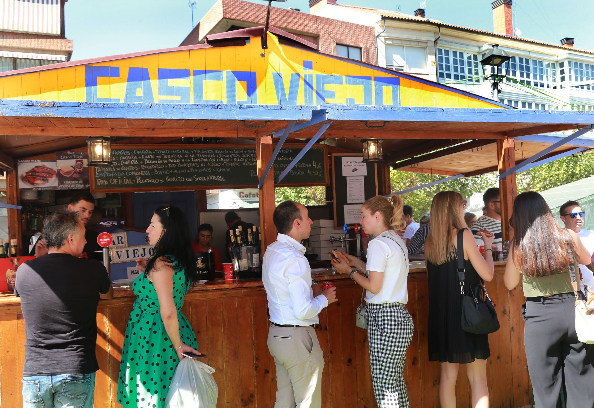 Así se vive San Antolín la víspera de su despedida