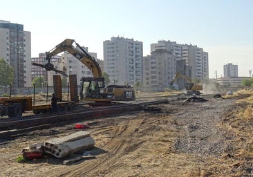 El desmontaje completo de la vía de Ariza despeja los terrenos para el futuro barrio de 597 viviendas