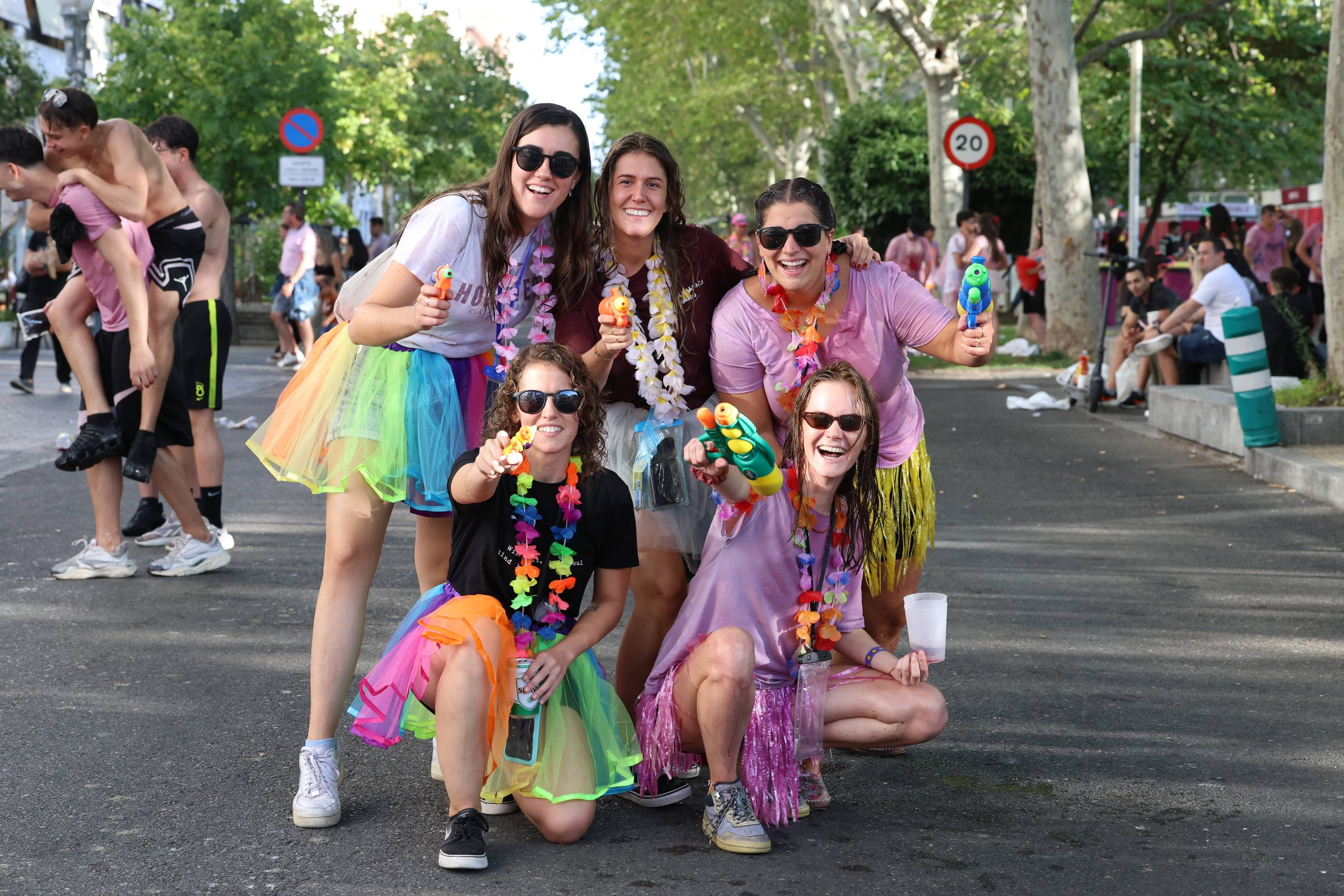 Las mejores imágenes del desfile de peñas de las Fiestas de Valladolid 2025