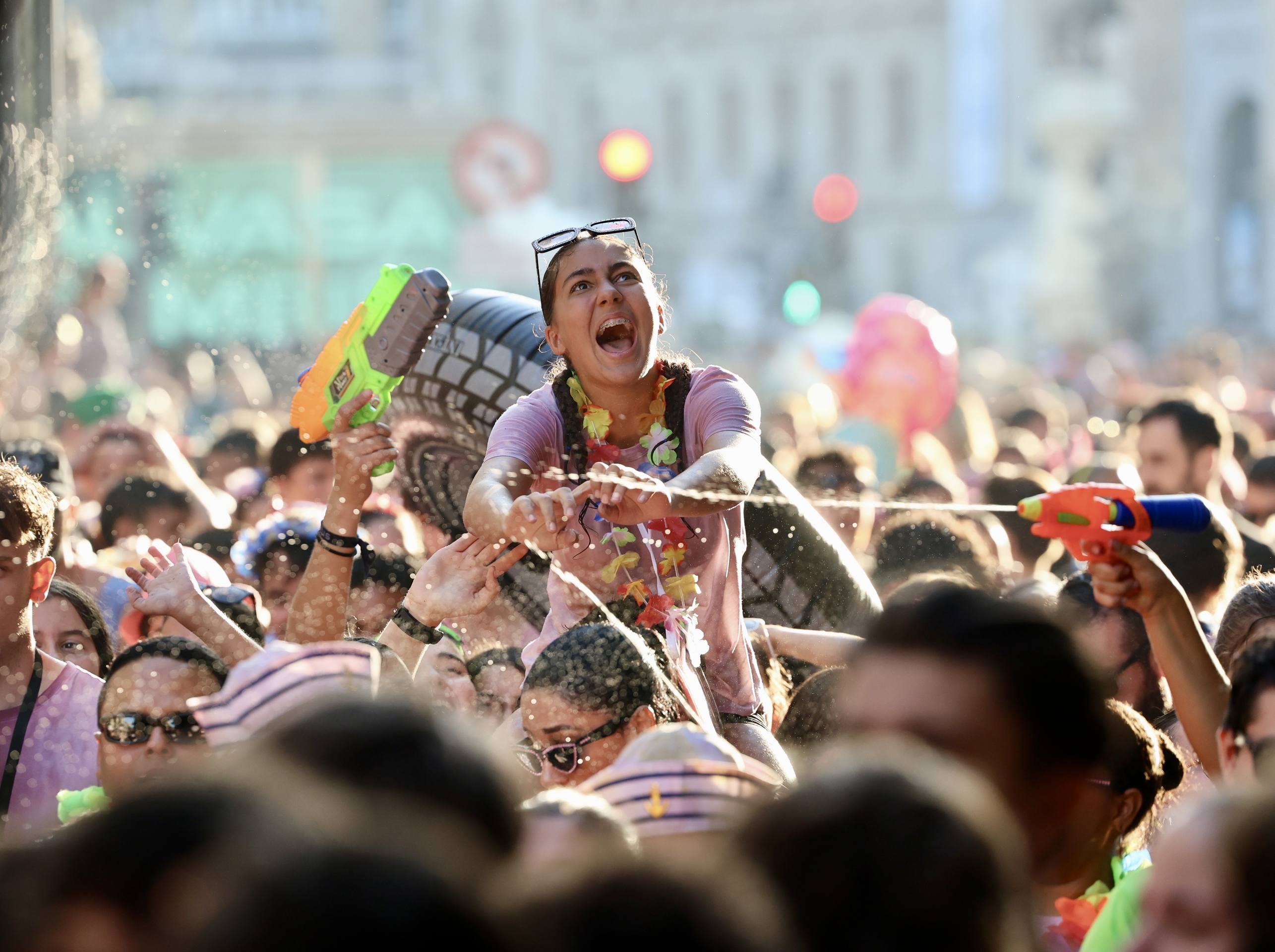 Las mejores imágenes del desfile de peñas de las Fiestas de Valladolid 2025