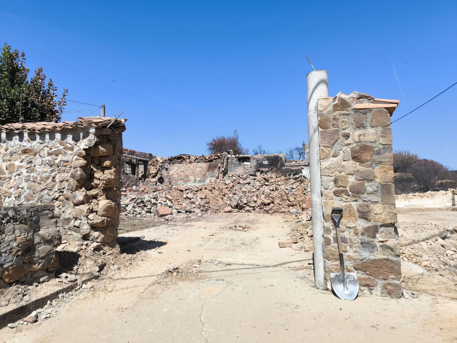 San Pedro de Cansoles avanza en su reconstrucción tras las llamas