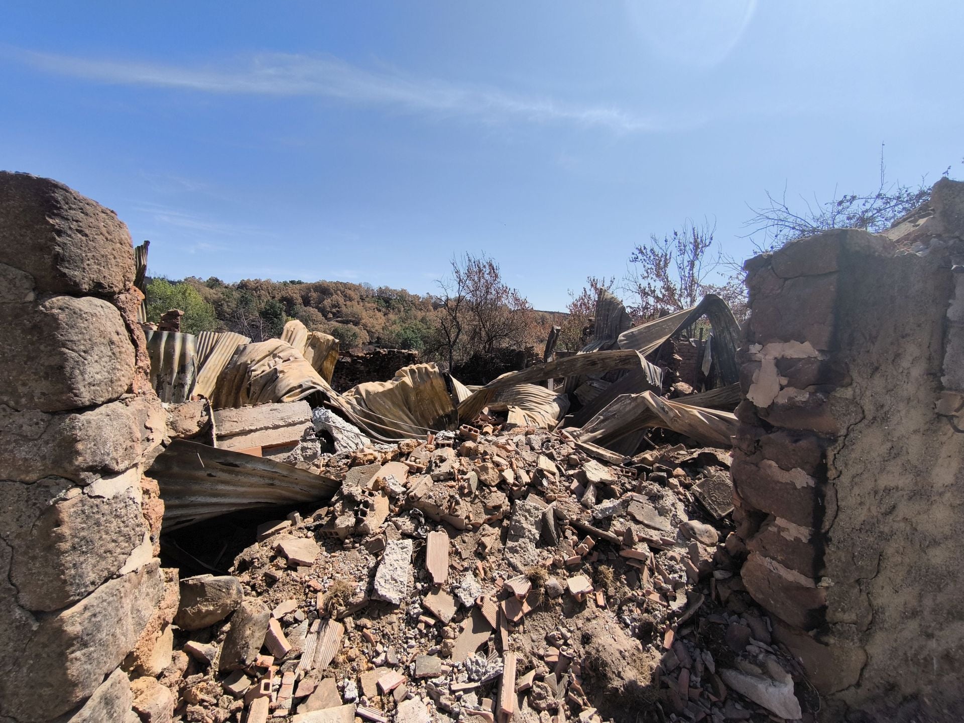 San Pedro de Cansoles avanza en su reconstrucción tras las llamas