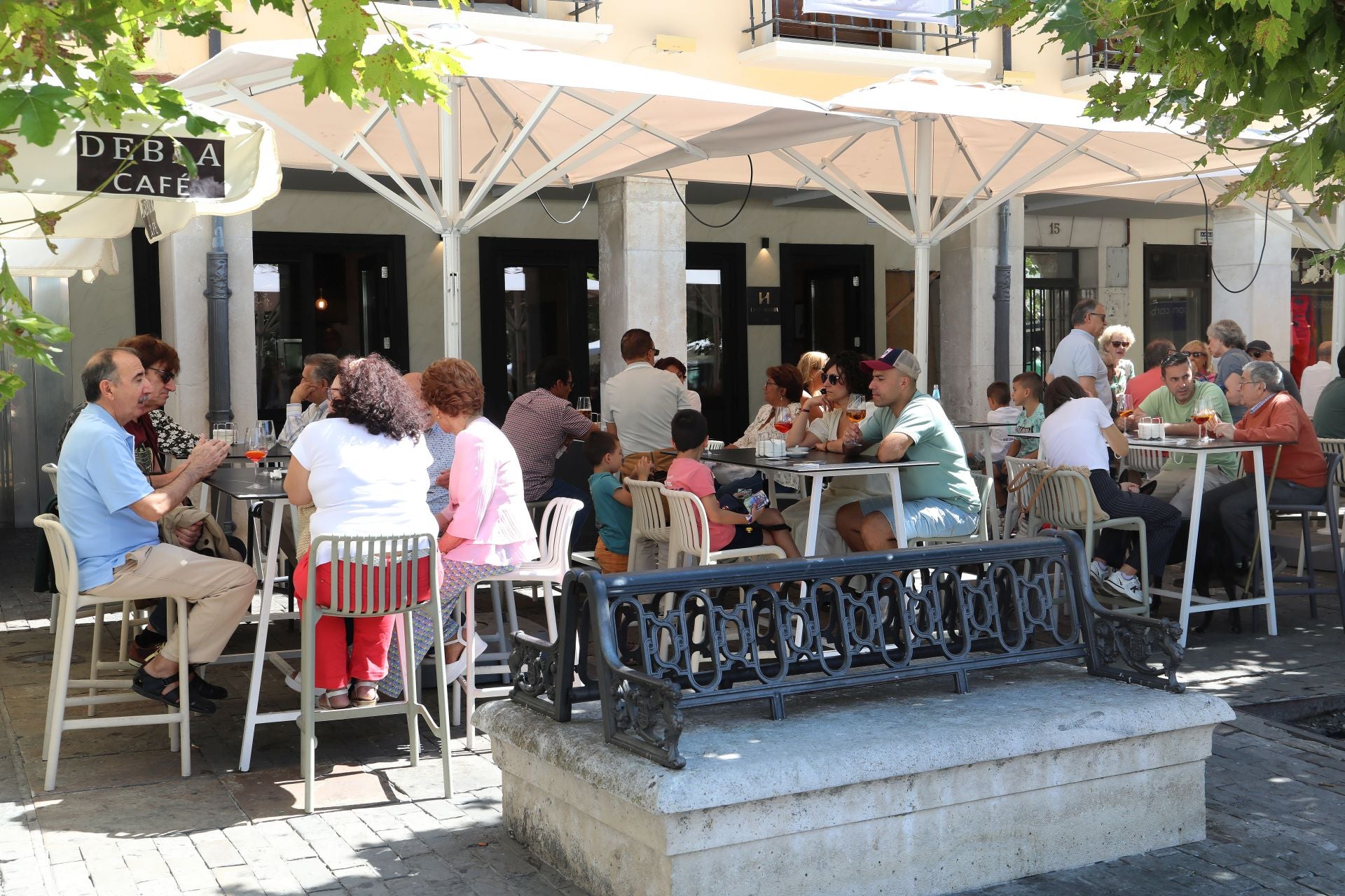 Así se vive San Antolín la víspera de su despedida