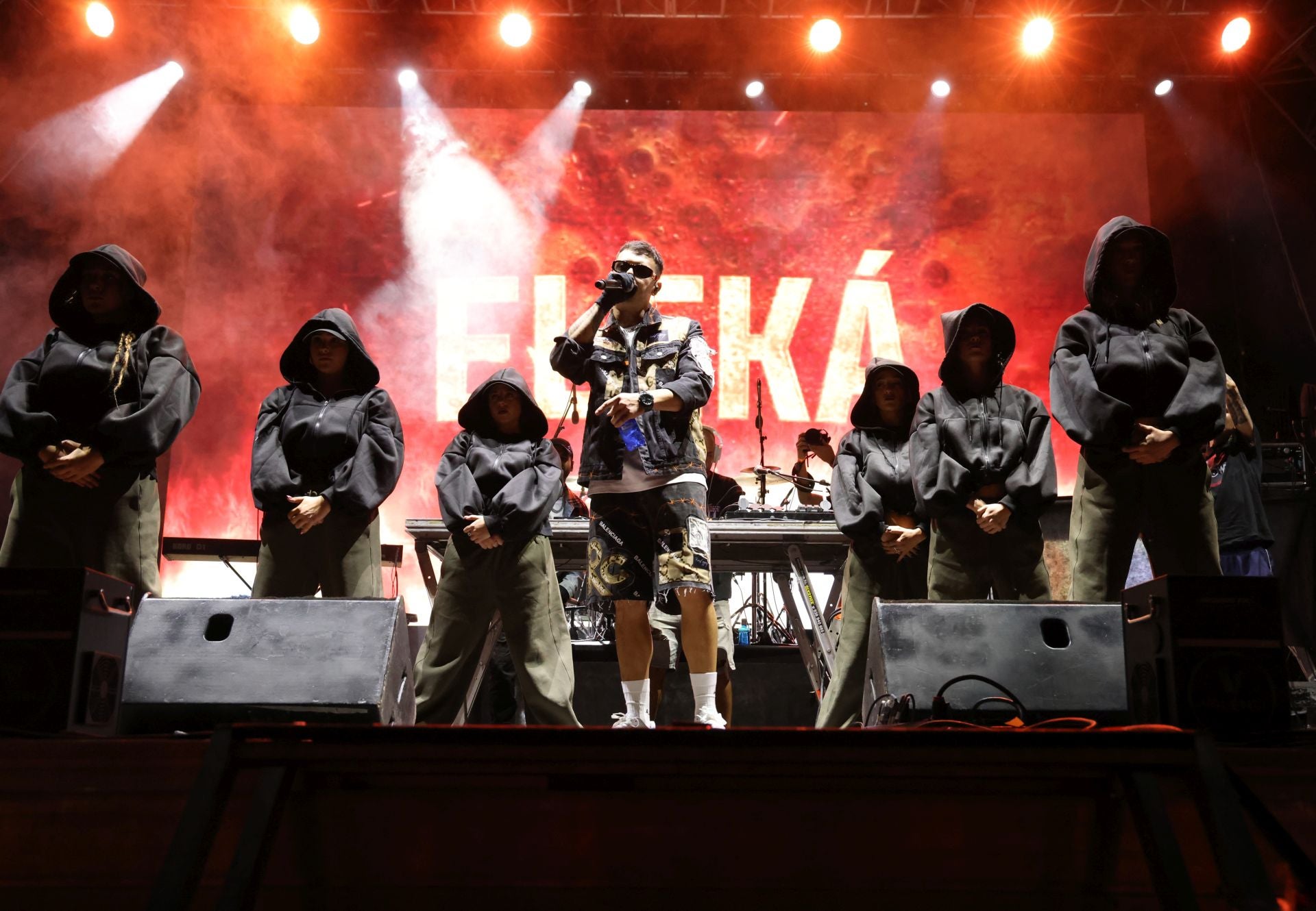 El concierto de Eleká The Class, el telonero de Beret, en imágenes