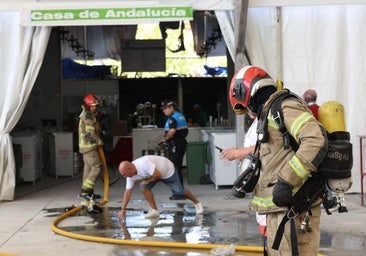 El Ayuntamiento compromete toda su «ayuda» para reabrir la Casa de Andalucía tras el incendio