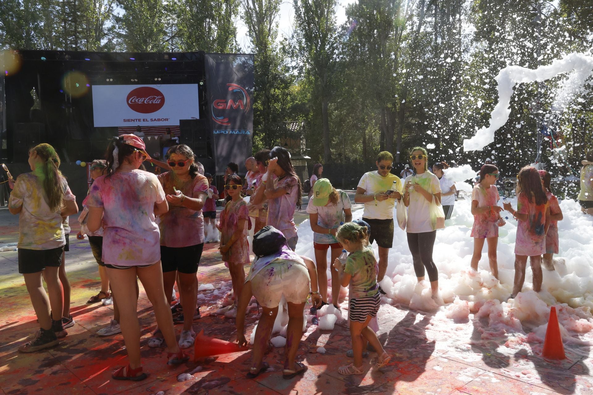 Palencia se tiñe de colores festivos