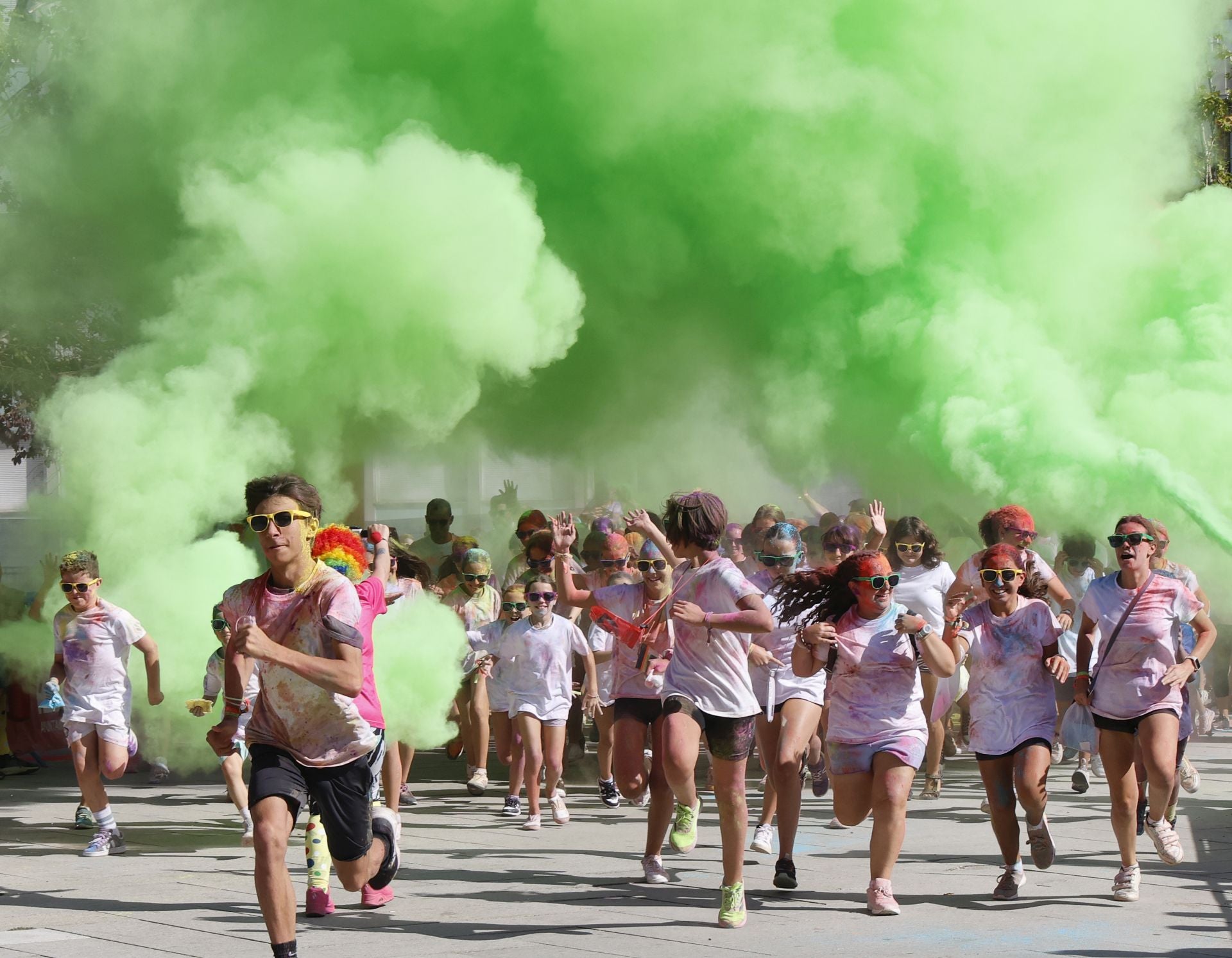 Palencia se tiñe de colores festivos
