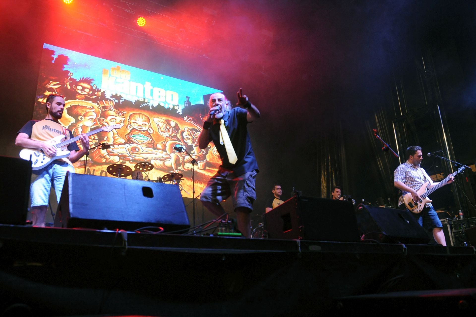 Actuación de De Kanteo.