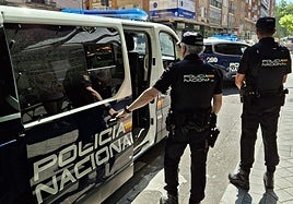 Agentes del Cuerpo Nacional de Policía.