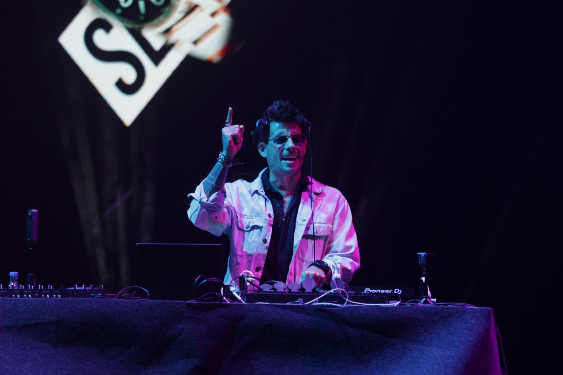 Los Dj&#039;s llenan de música la noche de Valladolid