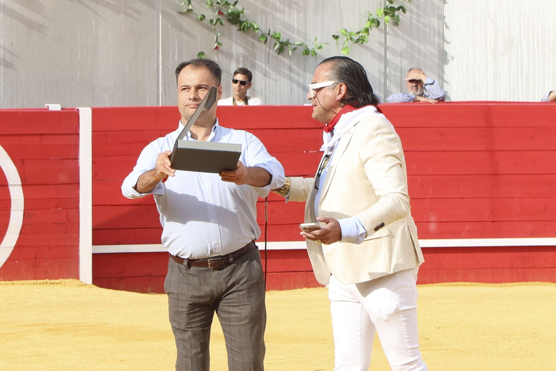 La inauguración de la plaza taurina de Alaejos, en imágenes